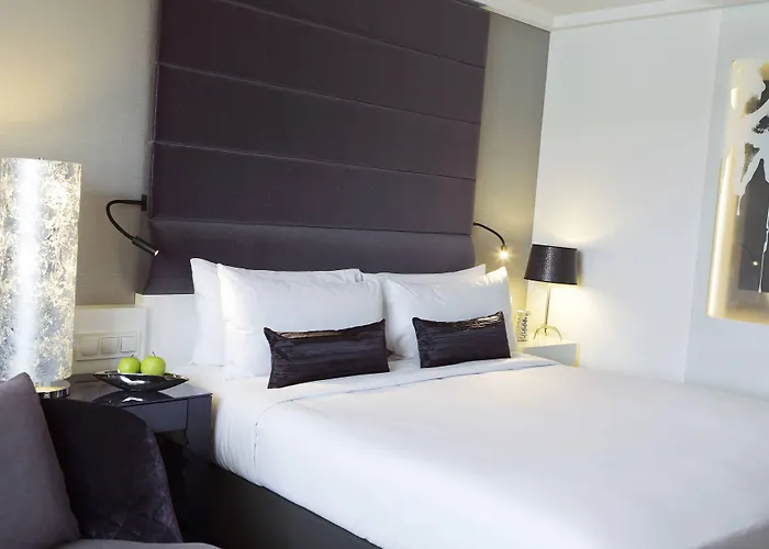 Renaissance Schoenbrunn 4*