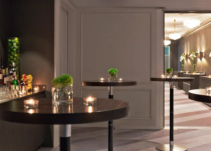 Hotel Renaissance Schoenbrunn 4*